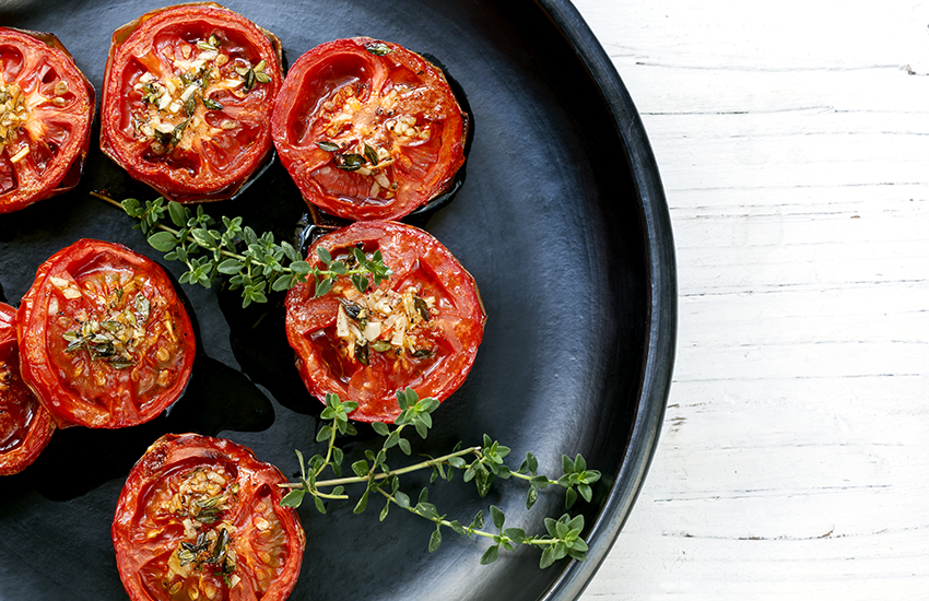 Un repas santé avec des tomates